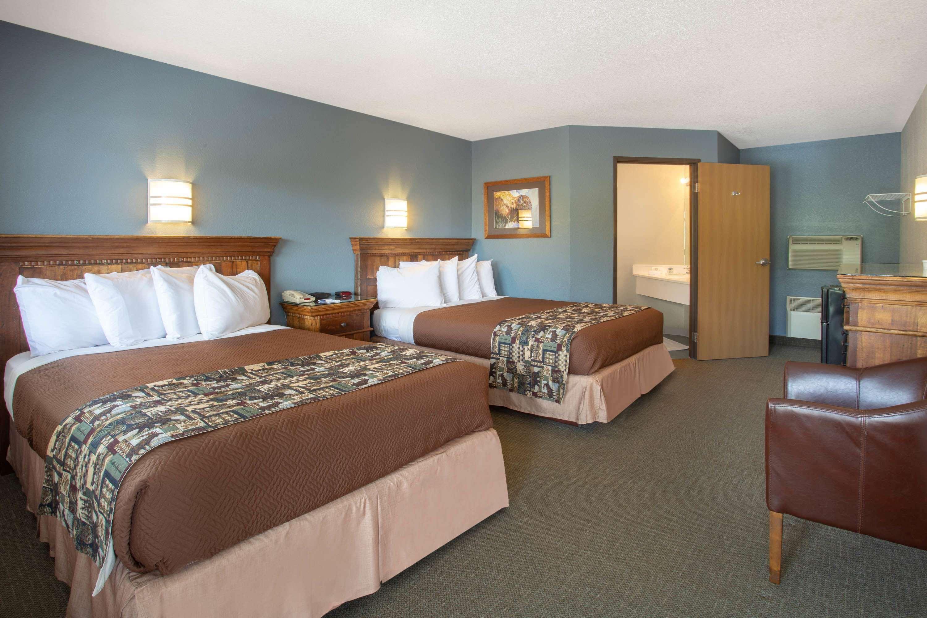 Travelodge By Wyndham Gardiner Yellowstone Park North Entr מראה חיצוני תמונה